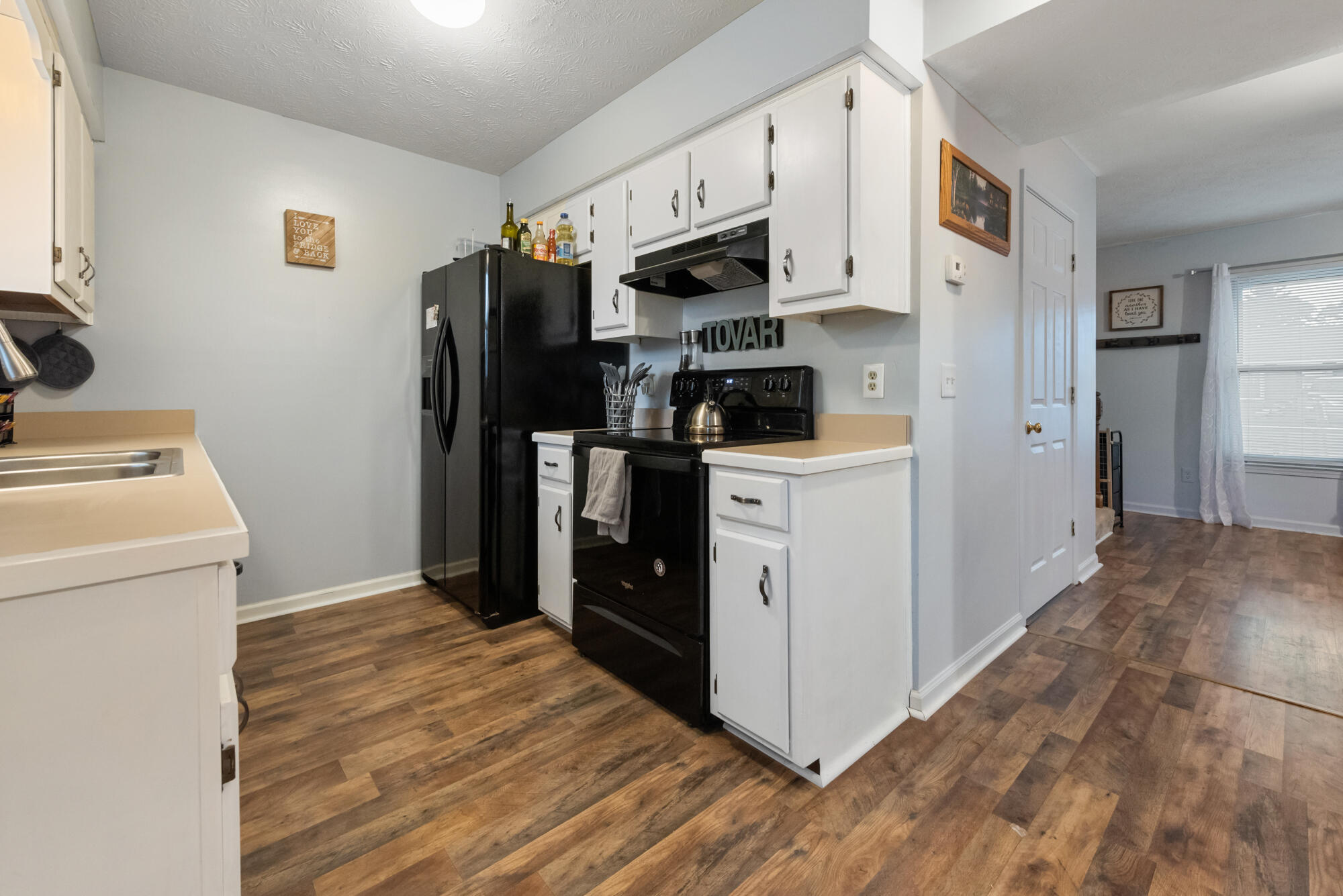 416 Ryne Court Versailles, KY 40383 - Photo 9 of 27 DSC_0895