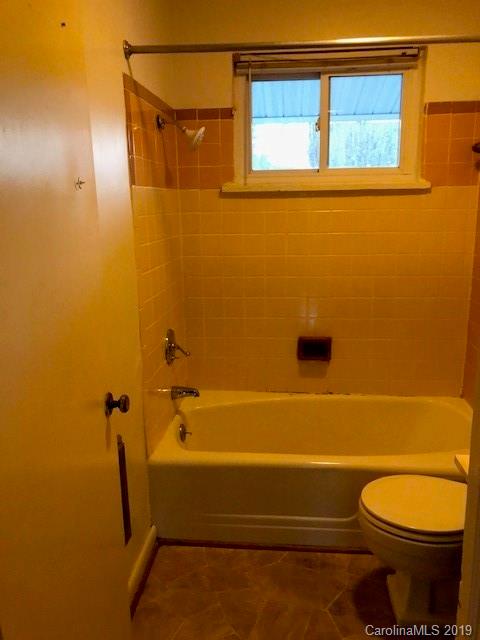 100 Chelsea Road Waynesville, NC 28786 - Photo 6 of 18 Gallery Image 6