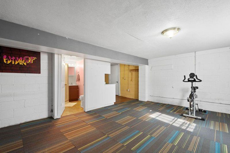 4 Ann Street Carnegie, PA 15106 - Photo 22 of 29