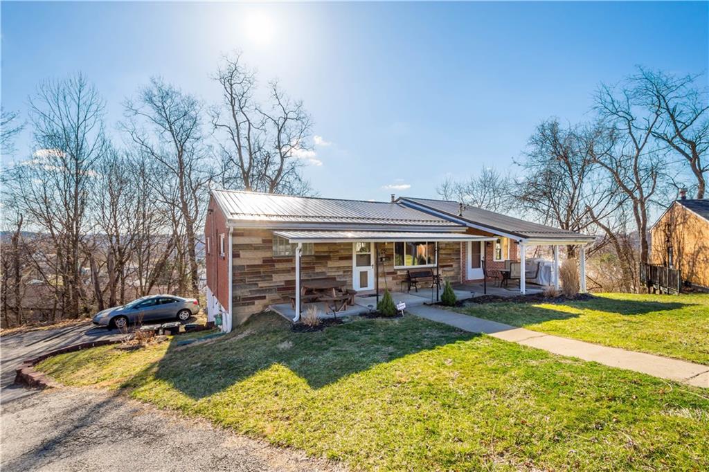 4 Ann Street Carnegie, PA 15106 - Photo 3 of 29