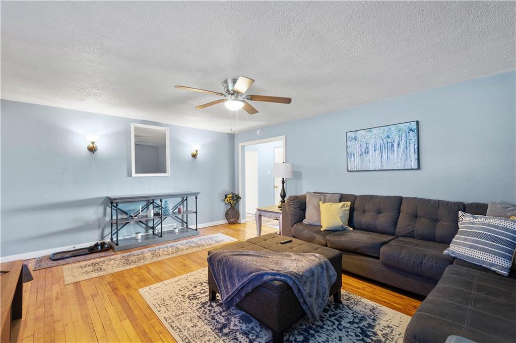 4 Ann Street Carnegie, PA 15106 - Photo 8 of 29