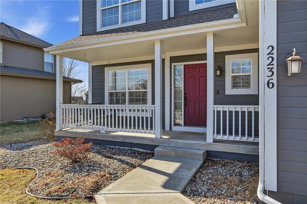 2236 Southwest HawkView Road Lee's Summit, MO 64082 - Photo 5 of 40