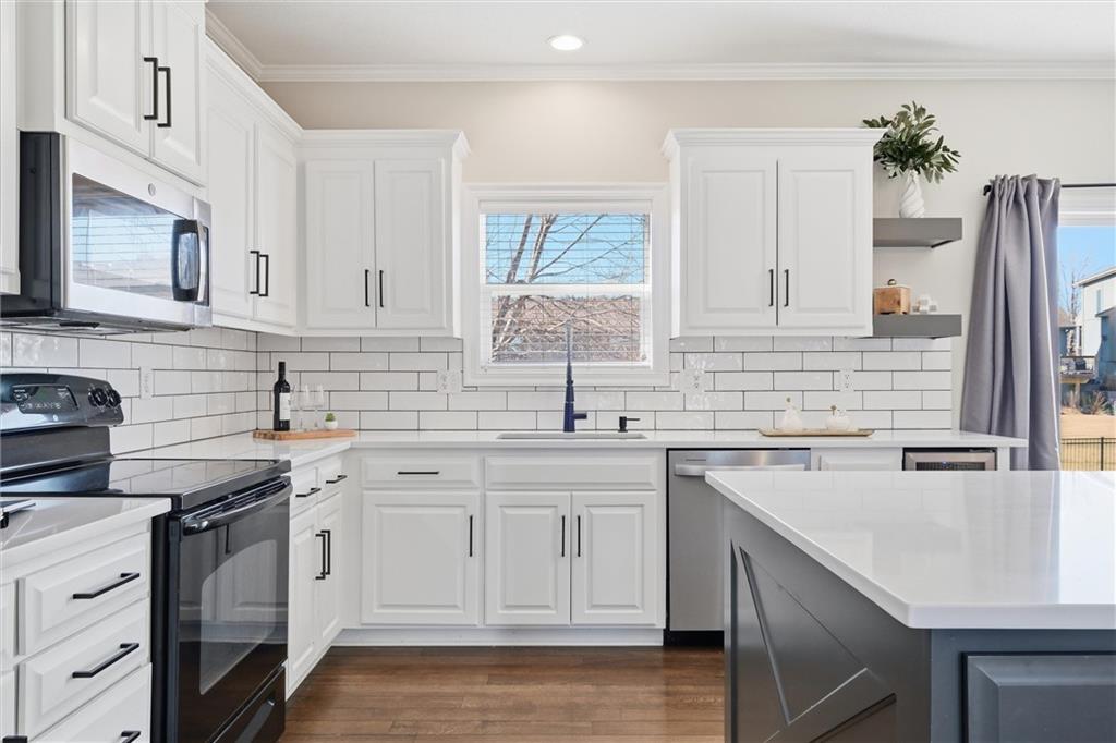 2236 Southwest HawkView Road Lee's Summit, MO 64082 - Photo 8 of 40