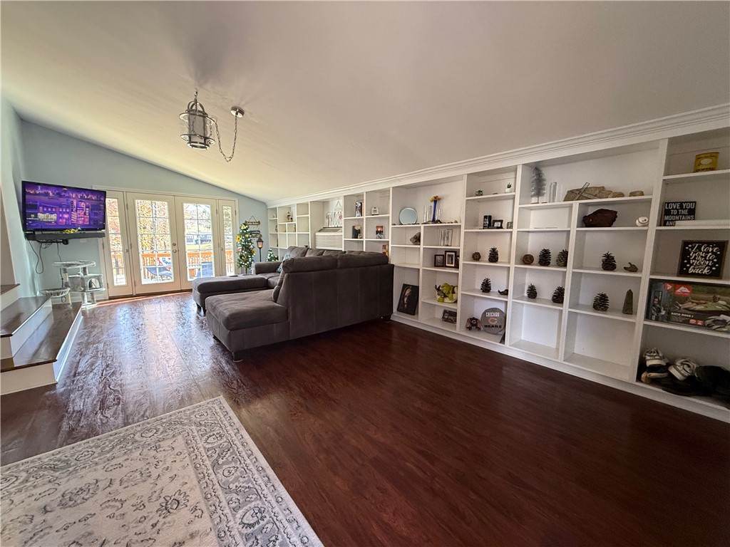 278 Big Rock Lake Road Pickens, SC 29671 - Photo 13 of 28 Living room