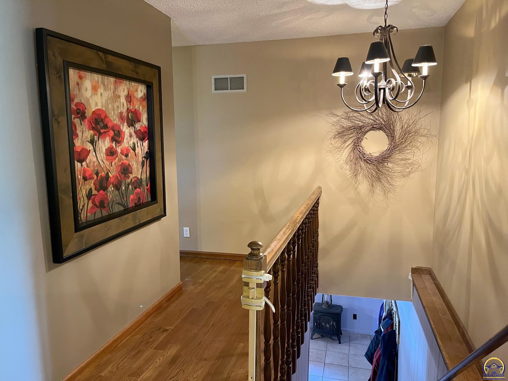 3808 Southwest Canterbury Town Road Topeka, KS 66610 - Photo 13 of 38