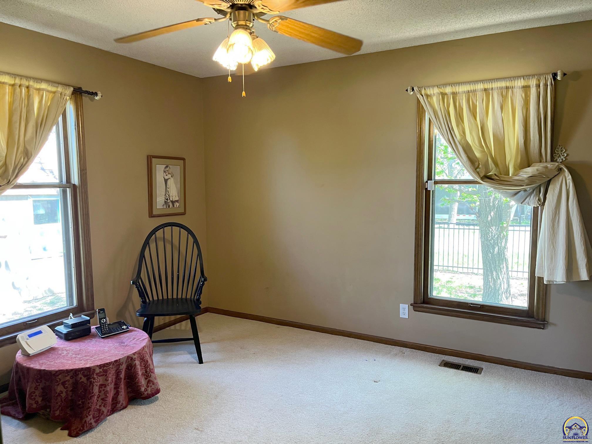 3808 Southwest Canterbury Town Road Topeka, KS 66610 - Photo 21 of 38