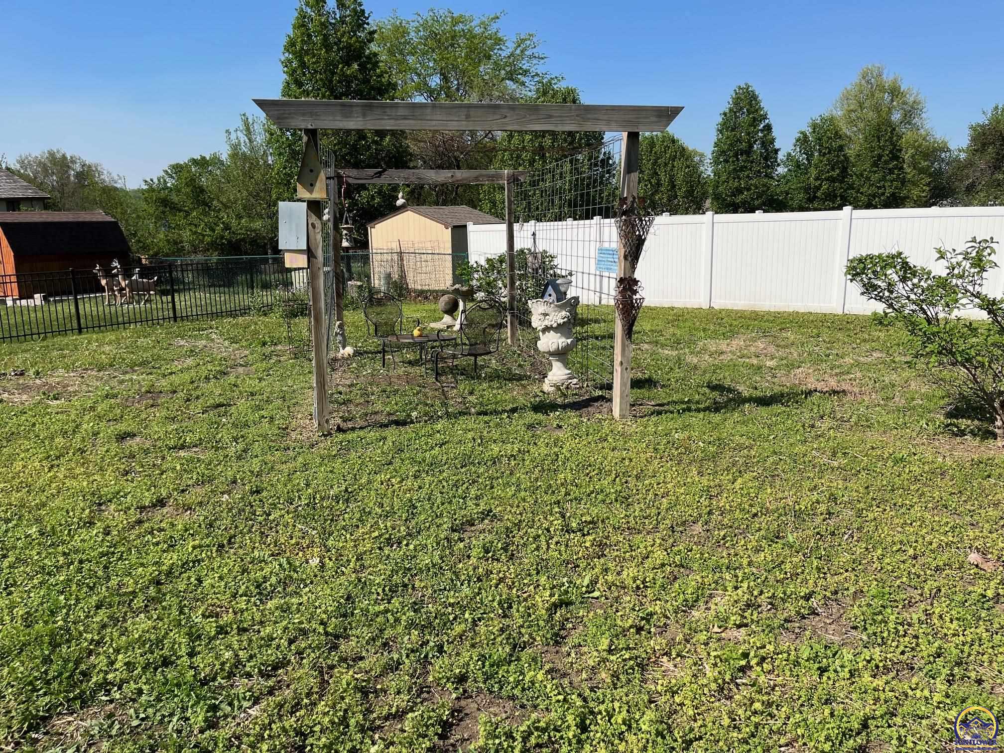 3808 Southwest Canterbury Town Road Topeka, KS 66610 - Photo 38 of 38