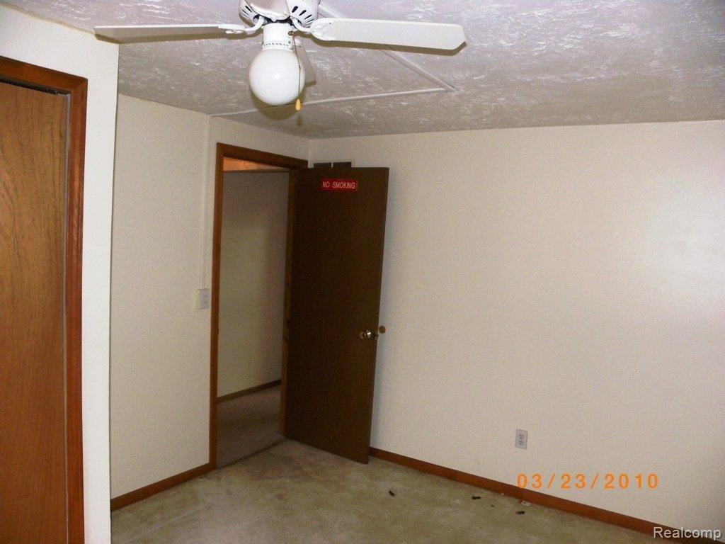490 North Tipsico Lake Road Highland, MI 48357 - Photo 14 of 17 IMGP9308
