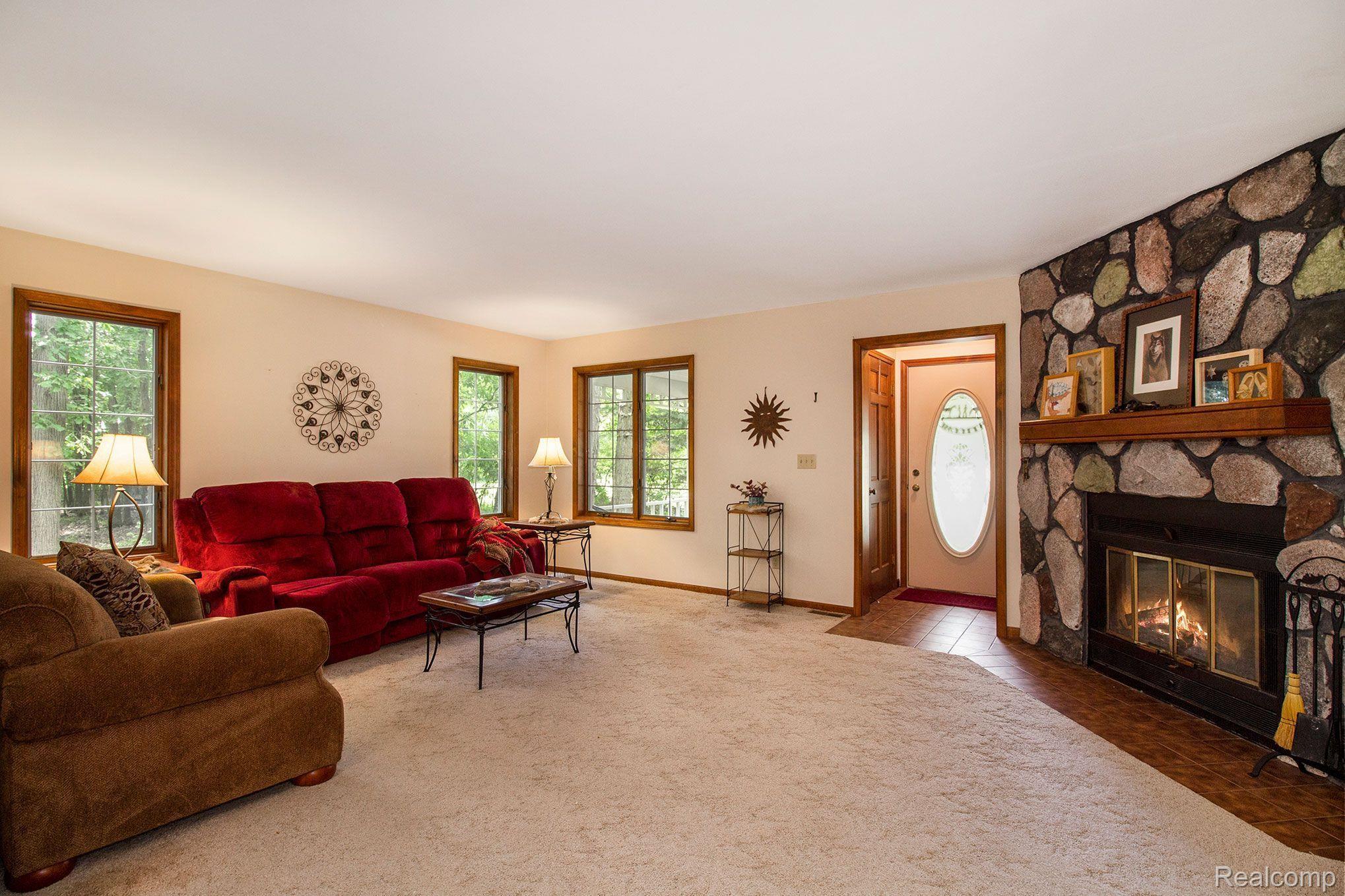 9241 Sharp Road Swartz Creek, MI 48473 - Photo 5 of 30 Gallery Image 5