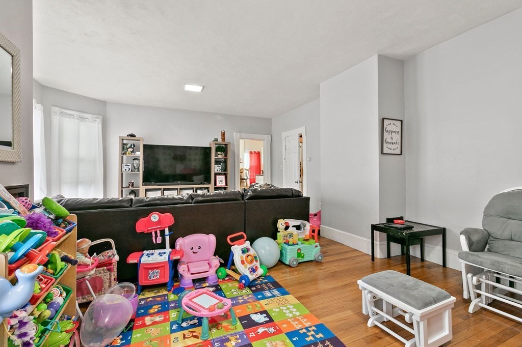 30 Merrick Avenue Springfield, MA 01109 - Photo 20 of 38