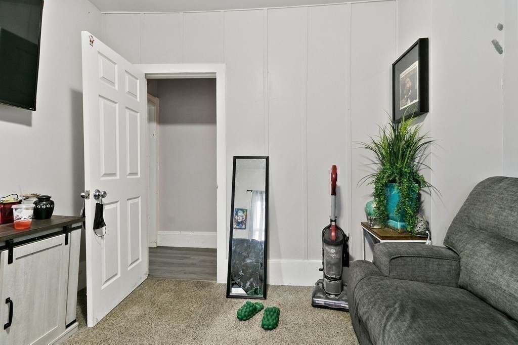 30 Merrick Avenue Springfield, MA 01109 - Photo 36 of 38