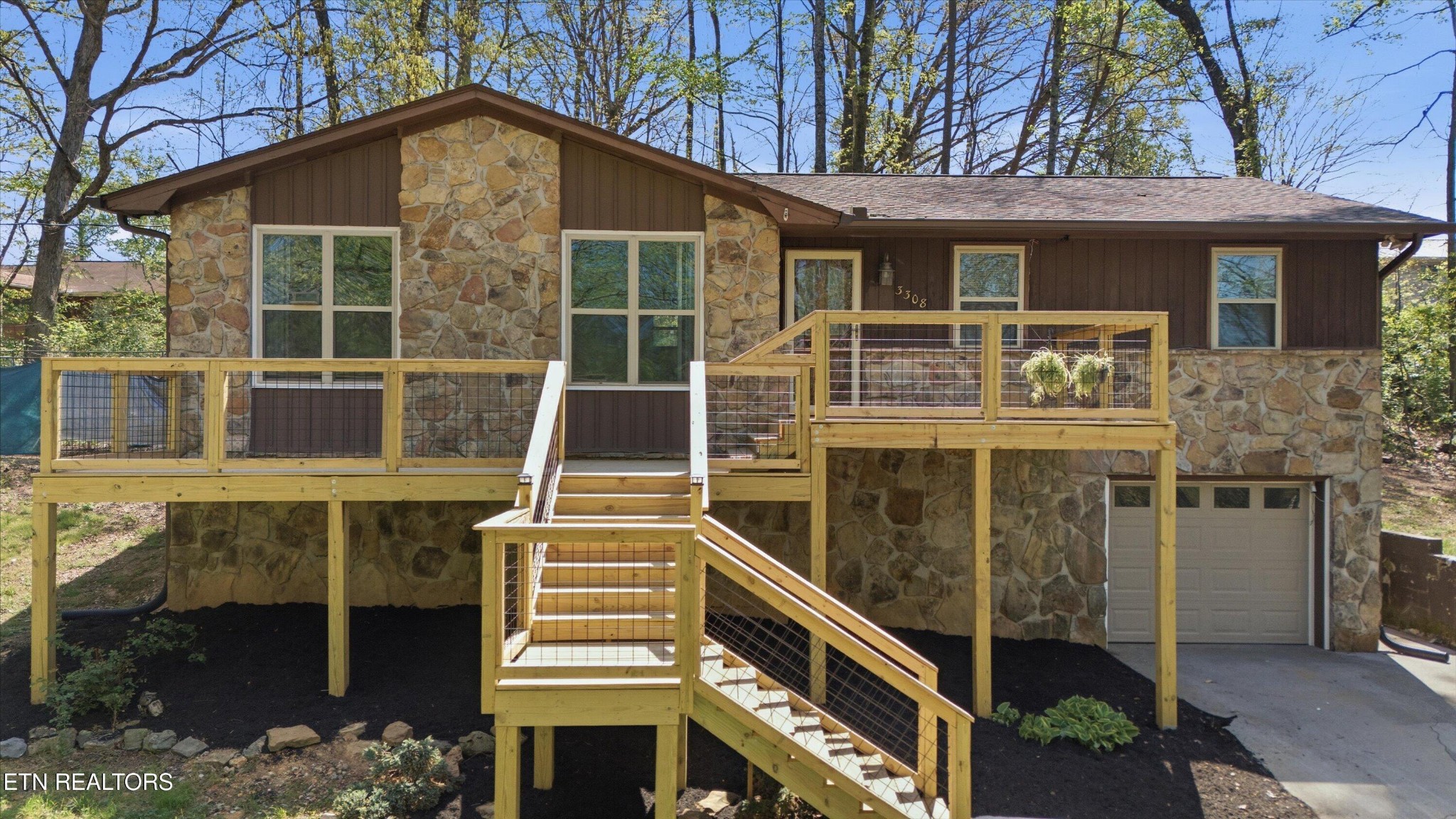 3308 Gumstand Drive Powell, TN 37849 - Photo 1 of 37