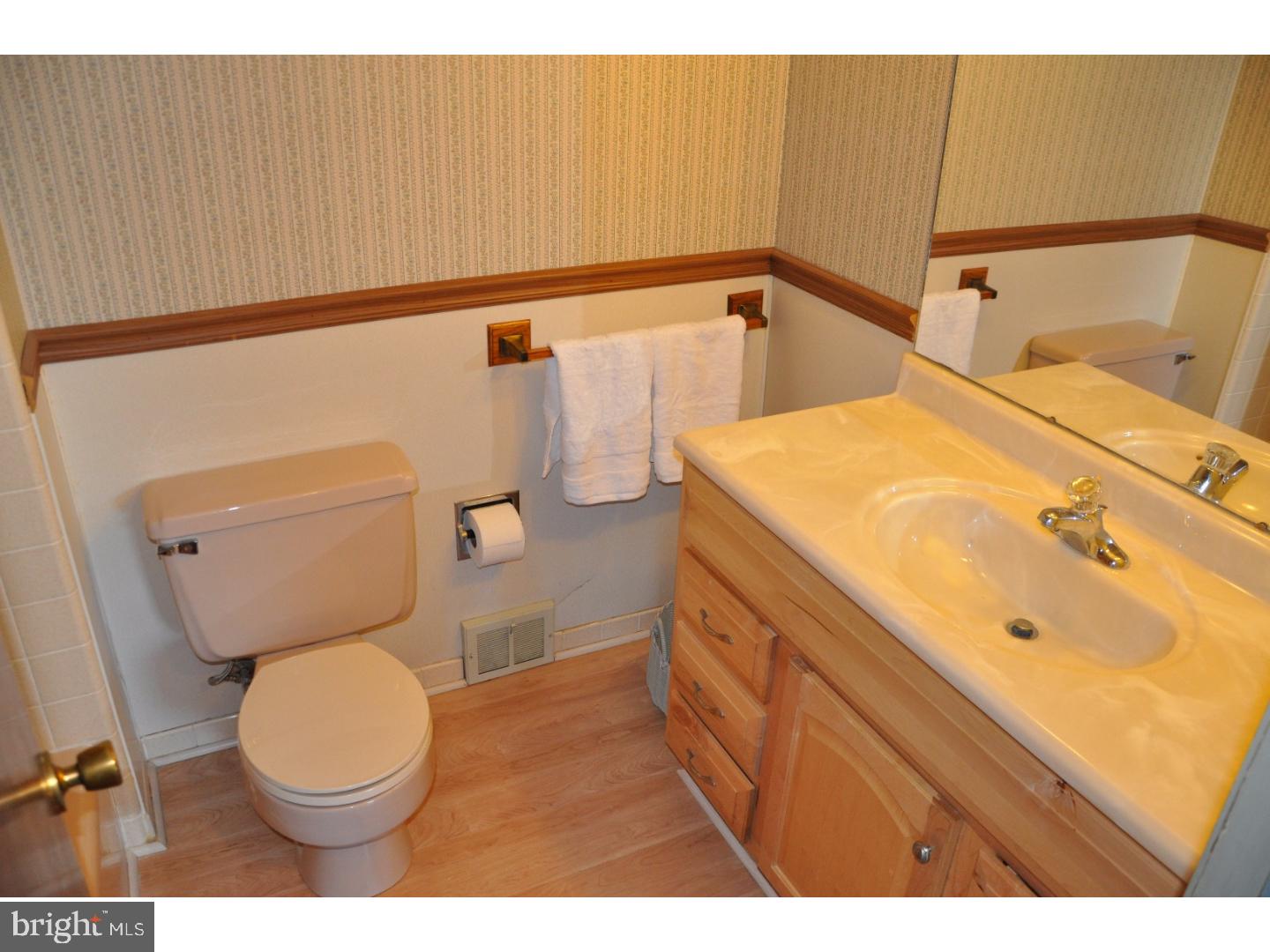2006 Surrey Road Oreland, PA 19075 - Photo 20 of 25