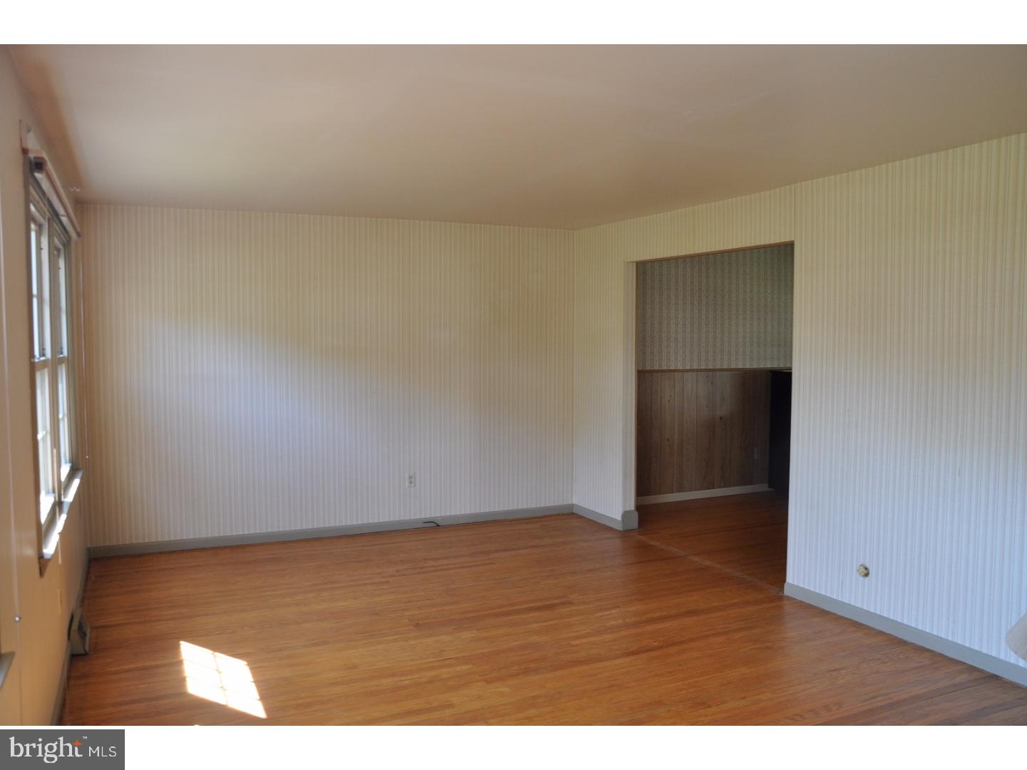 2006 Surrey Road Oreland, PA 19075 - Photo 8 of 25