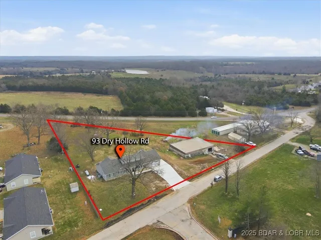 $450,000 | 93 Dry Hollow Road, Camdenton, MO 65020