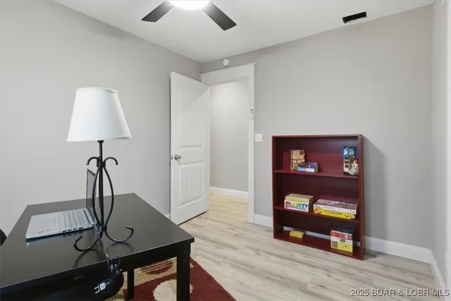 $450,000 | 93 Dry Hollow Road, Camdenton, MO 65020