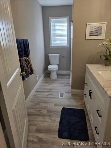 $450,000 | 93 Dry Hollow Road, Camdenton, MO 65020