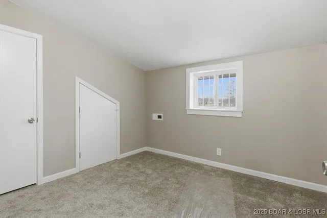 $450,000 | 93 Dry Hollow Road, Camdenton, MO 65020