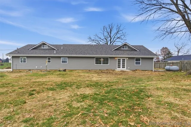 $450,000 | 93 Dry Hollow Road, Camdenton, MO 65020