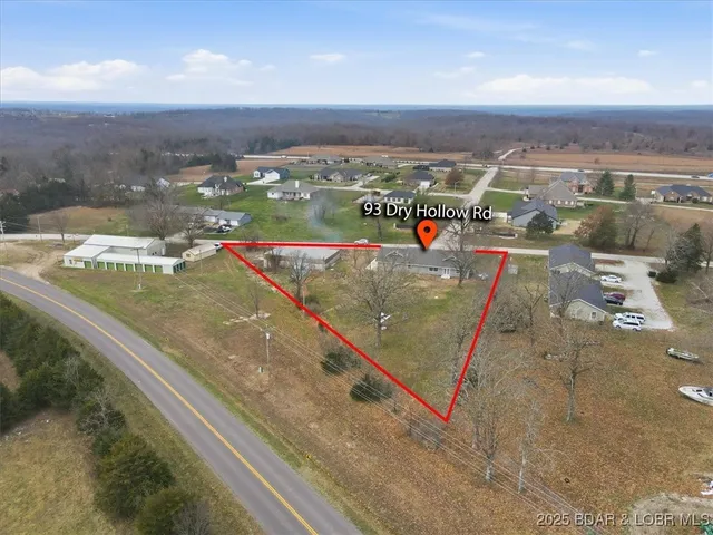 $450,000 | 93 Dry Hollow Road, Camdenton, MO 65020