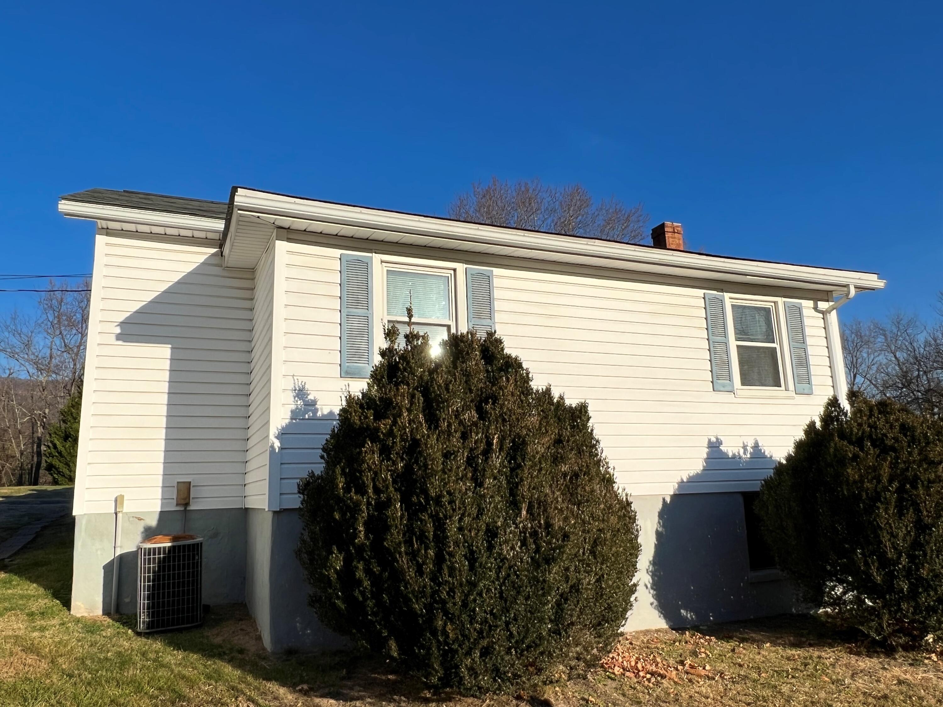 1100 Roswell Lane Blue Ridge, VA 24064 - Photo 11 of 59 photo 16