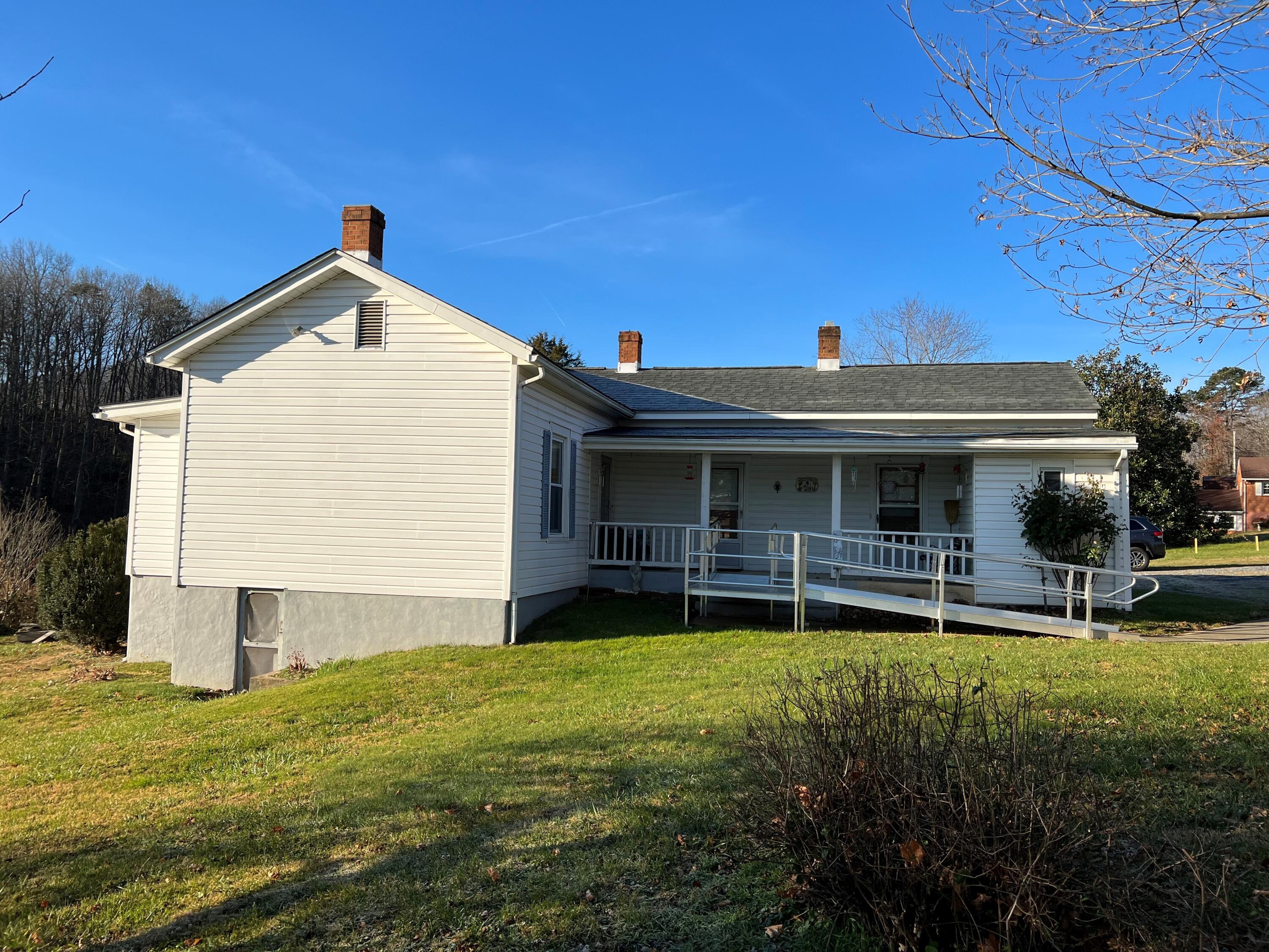 1100 Roswell Lane Blue Ridge, VA 24064 - Photo 15 of 59 photo 22