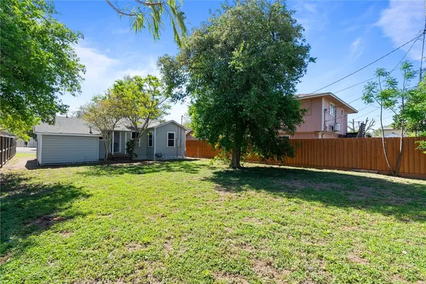 $1,295 | 4325 Ramsey Street, Corpus Christi, TX 78415