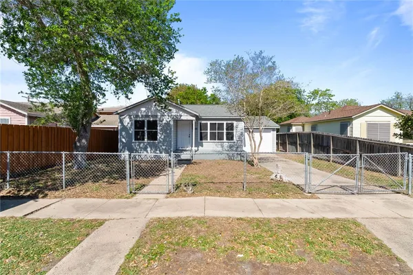 $1,295 | 4325 Ramsey Street, Corpus Christi, TX 78415