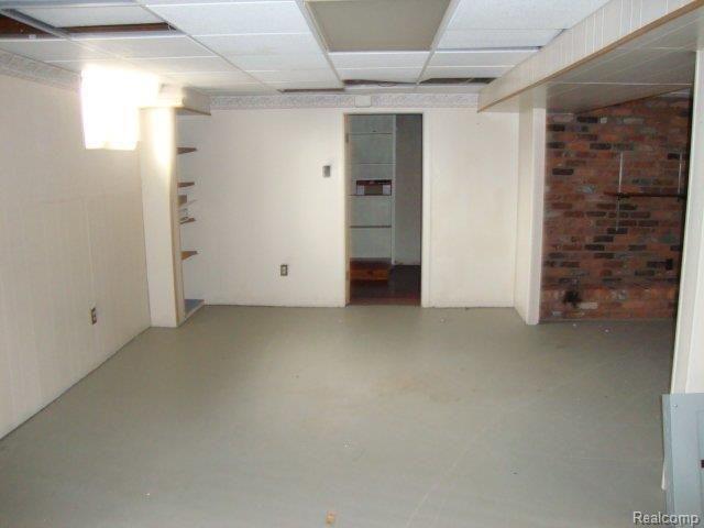 3295 Range Road Port Huron, MI 48060 - Photo 5 of 10 pic 004