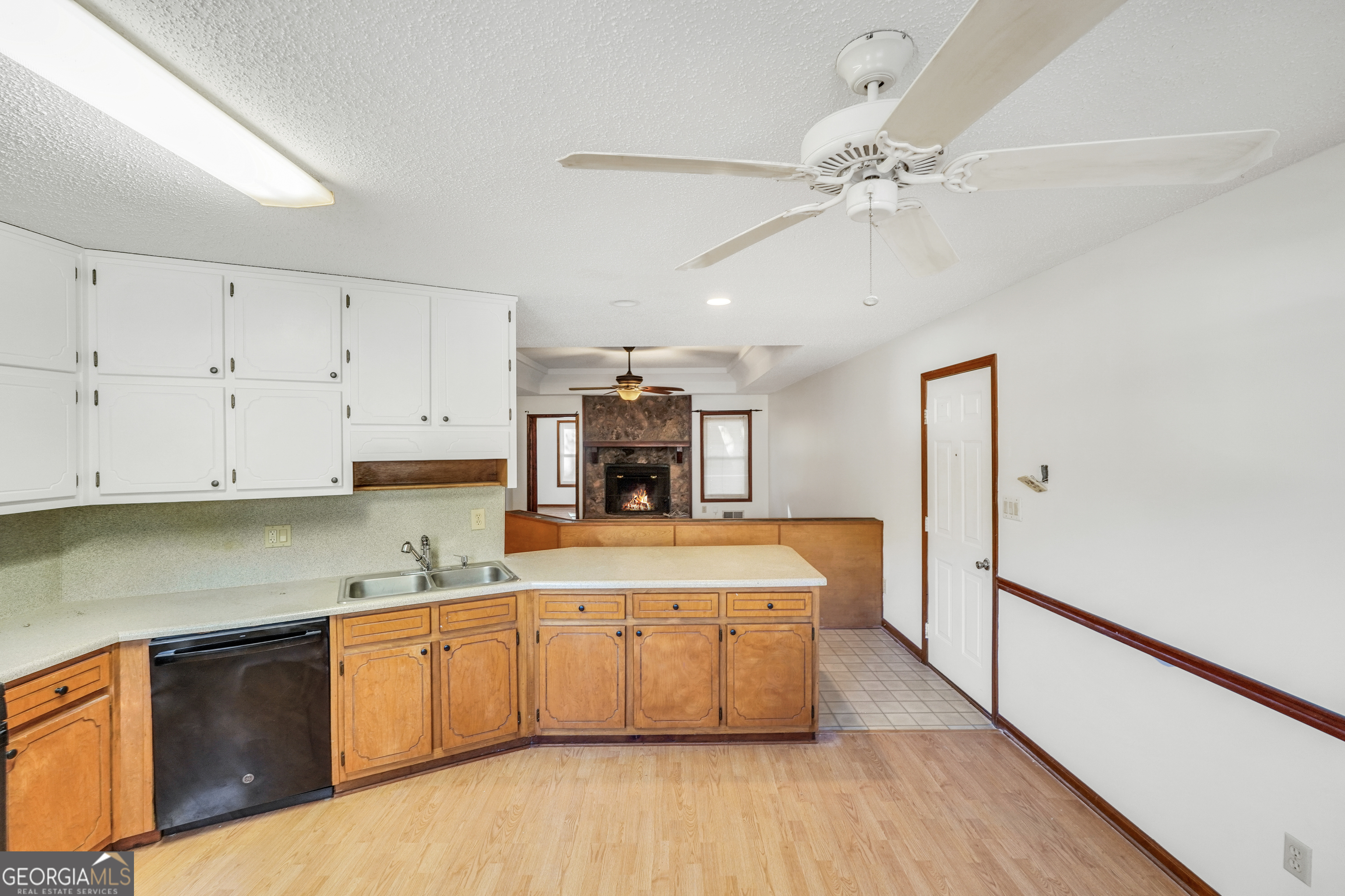 135 Springvalley Way Stockbridge, GA 30281 - Photo 11 of 47