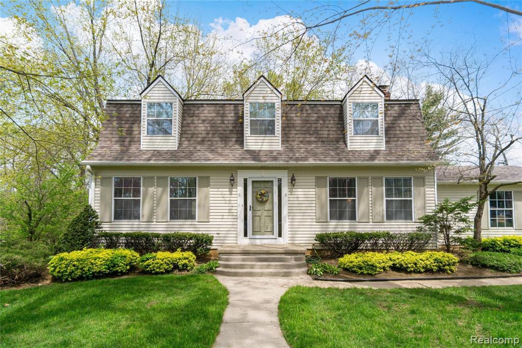 5322 Owen Road Linden, MI 48451 - Photo 2 of 33