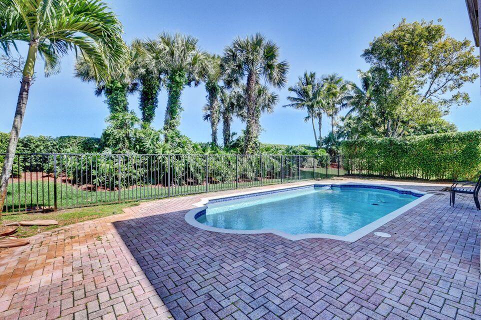 8800 Cobblestone Point Circle Boynton Beach, FL 33472 - Photo 3 of 44 Private Pool