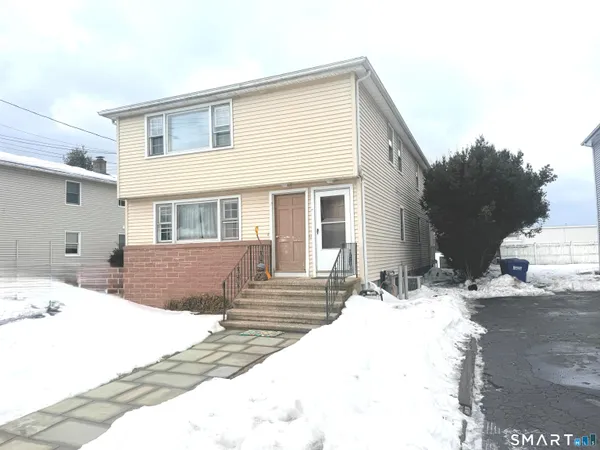 $2,570 | 27 Manila Avenue, Woodbridge, CT 06525