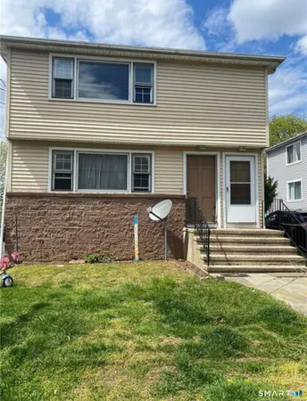 $2,570 | 27 Manila Avenue, Woodbridge, CT 06525