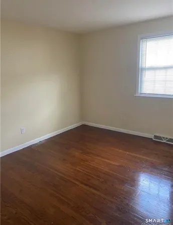 $2,570 | 27 Manila Avenue, Woodbridge, CT 06525