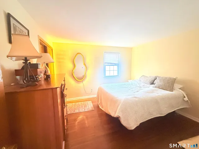 $2,570 | 27 Manila Avenue, Woodbridge, CT 06525