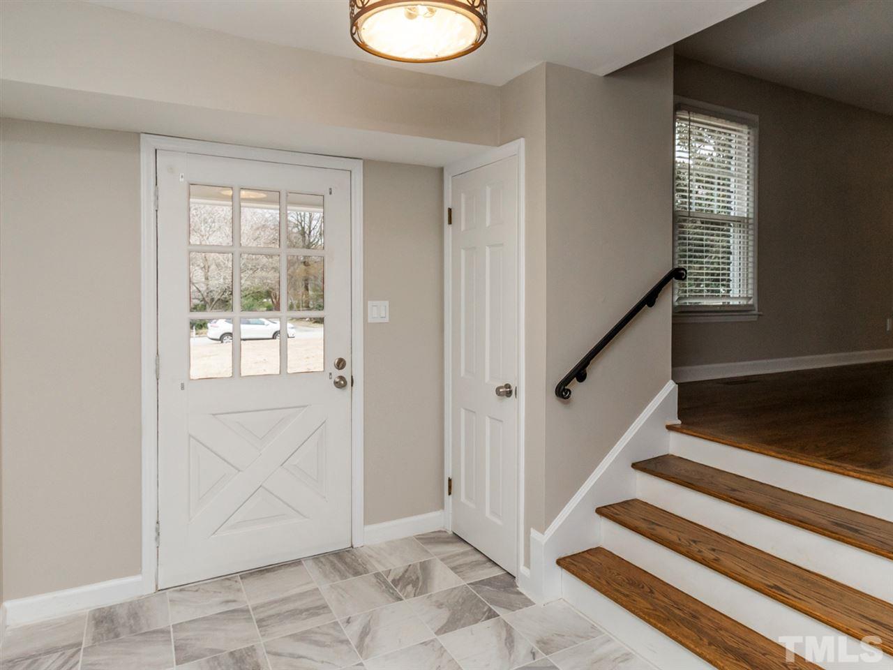 213 Crestview Road Raleigh, NC 27609 - Photo 2 of 19