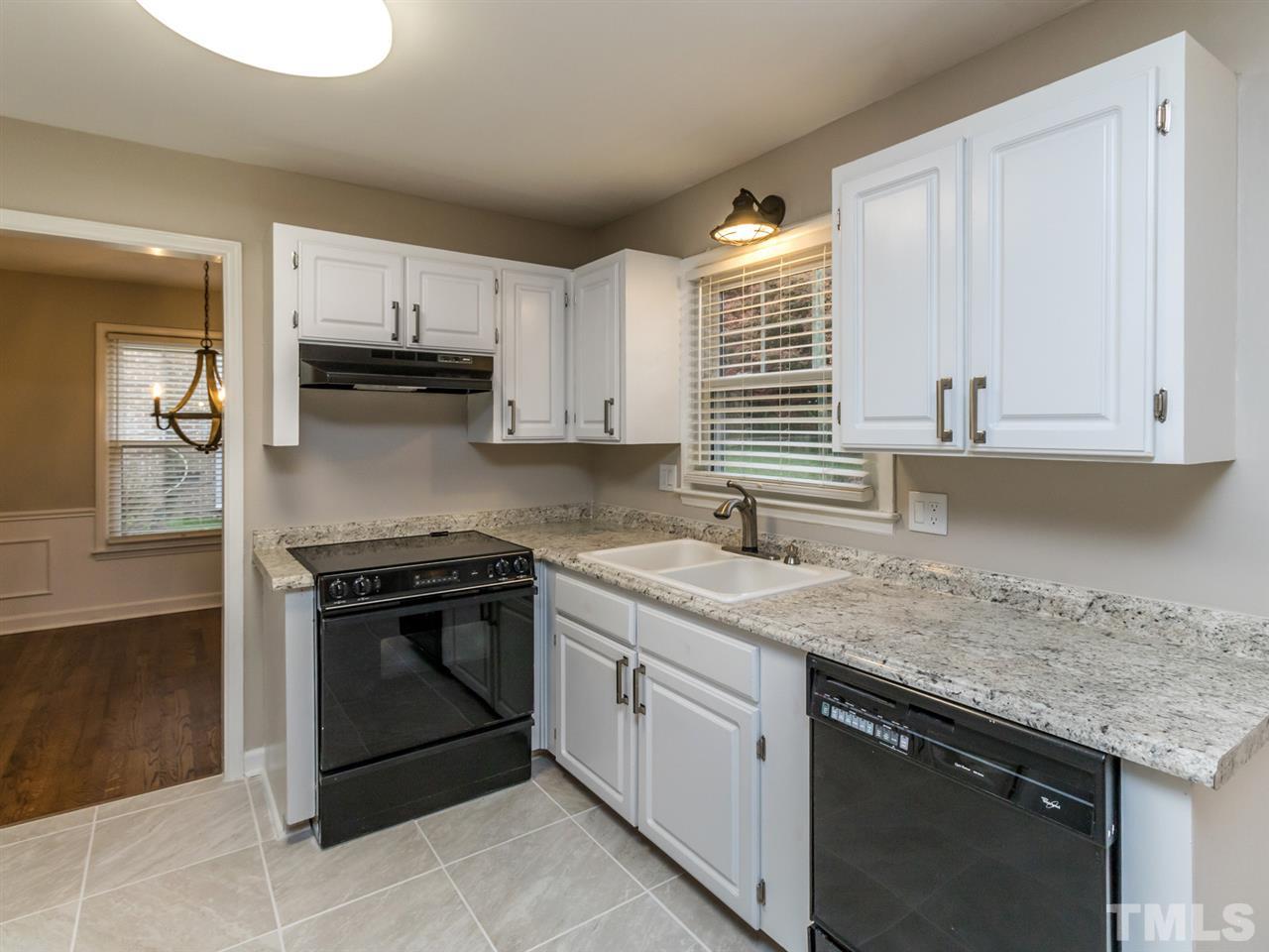 213 Crestview Road Raleigh, NC 27609 - Photo 6 of 19