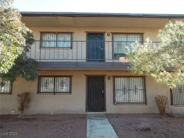 $1,100 | 625 South Royal Crest Circle, Unit 5, Las Vegas, NV 89169