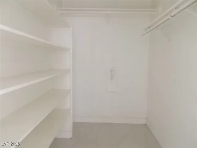 $1,100 | 625 South Royal Crest Circle, Unit 5, Las Vegas, NV 89169