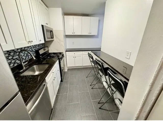 $328,000 | 84-70 129th Street, Unit B | Kew Gardens