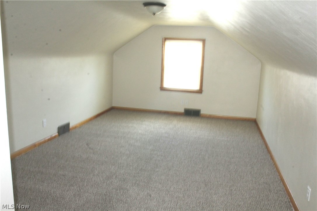 2736 Rexford Road Youngstown, OH 44511 - Photo 6 of 21 Gallery Image 6