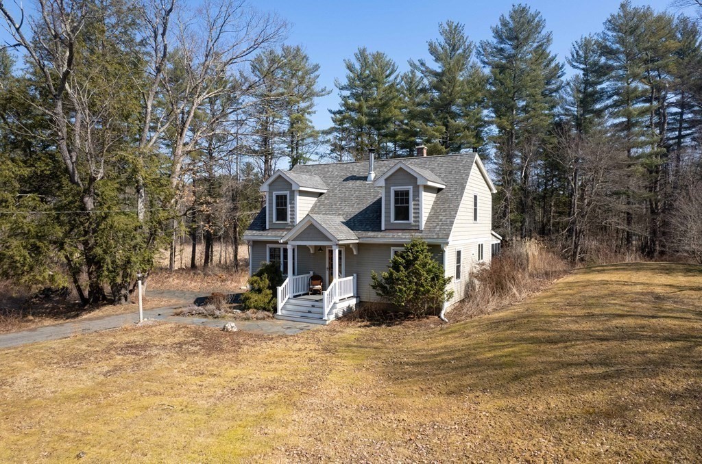 61 North Farms Road Northampton, MA 01062 - Photo 3 of 32