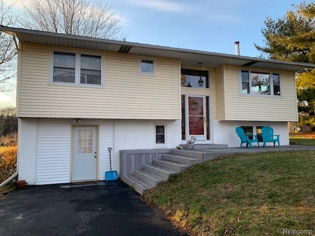 1418 Clark Road Lapeer, MI 48446 - Photo 1 of 26 Gallery Image 1