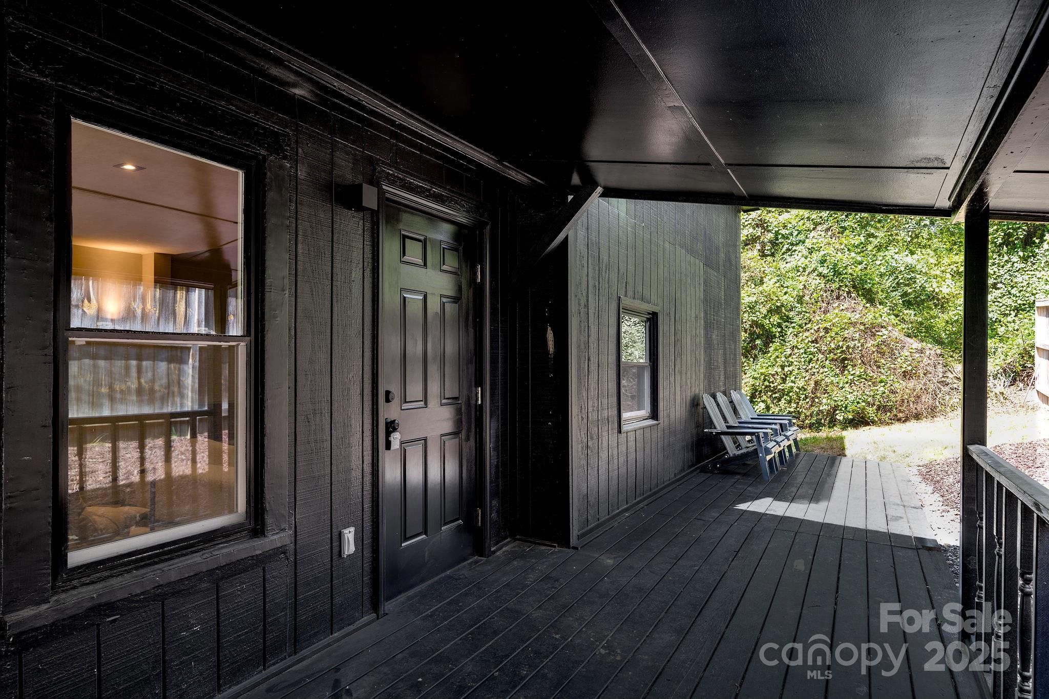 69 Sharon Road Asheville, NC 28804 - Photo 3 of 19 Gallery Image 3