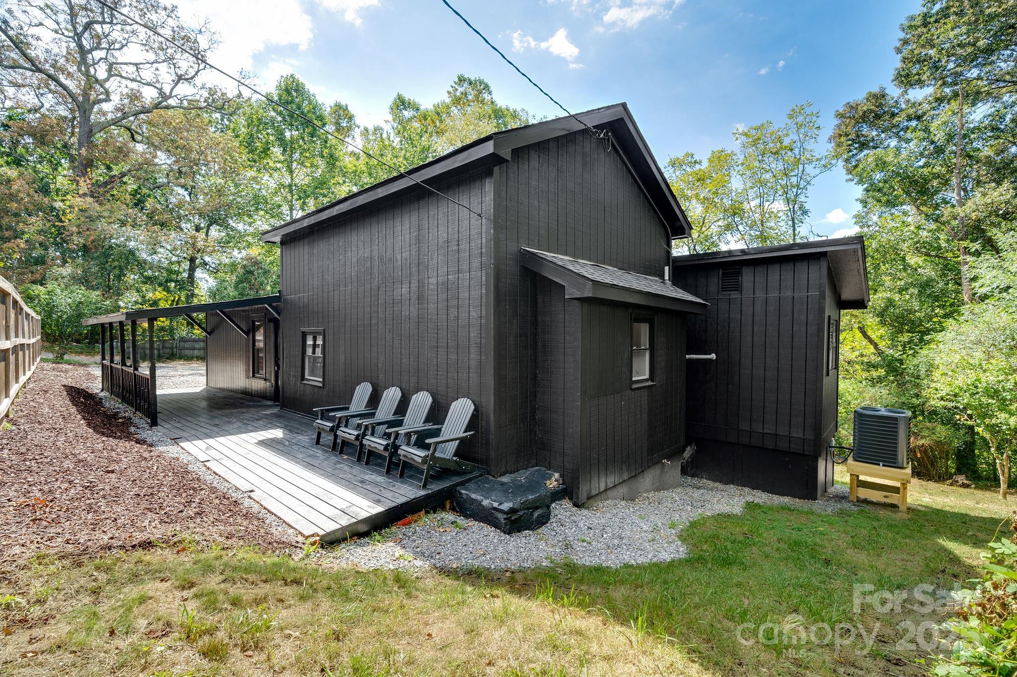 69 Sharon Road Asheville, NC 28804 - Photo 4 of 19 Gallery Image 4