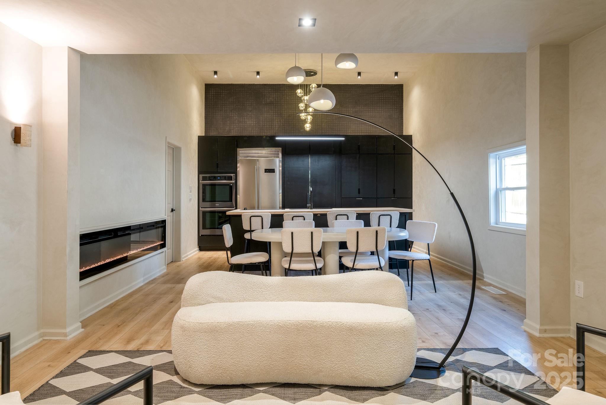 69 Sharon Road Asheville, NC 28804 - Photo 6 of 19 Gallery Image 6