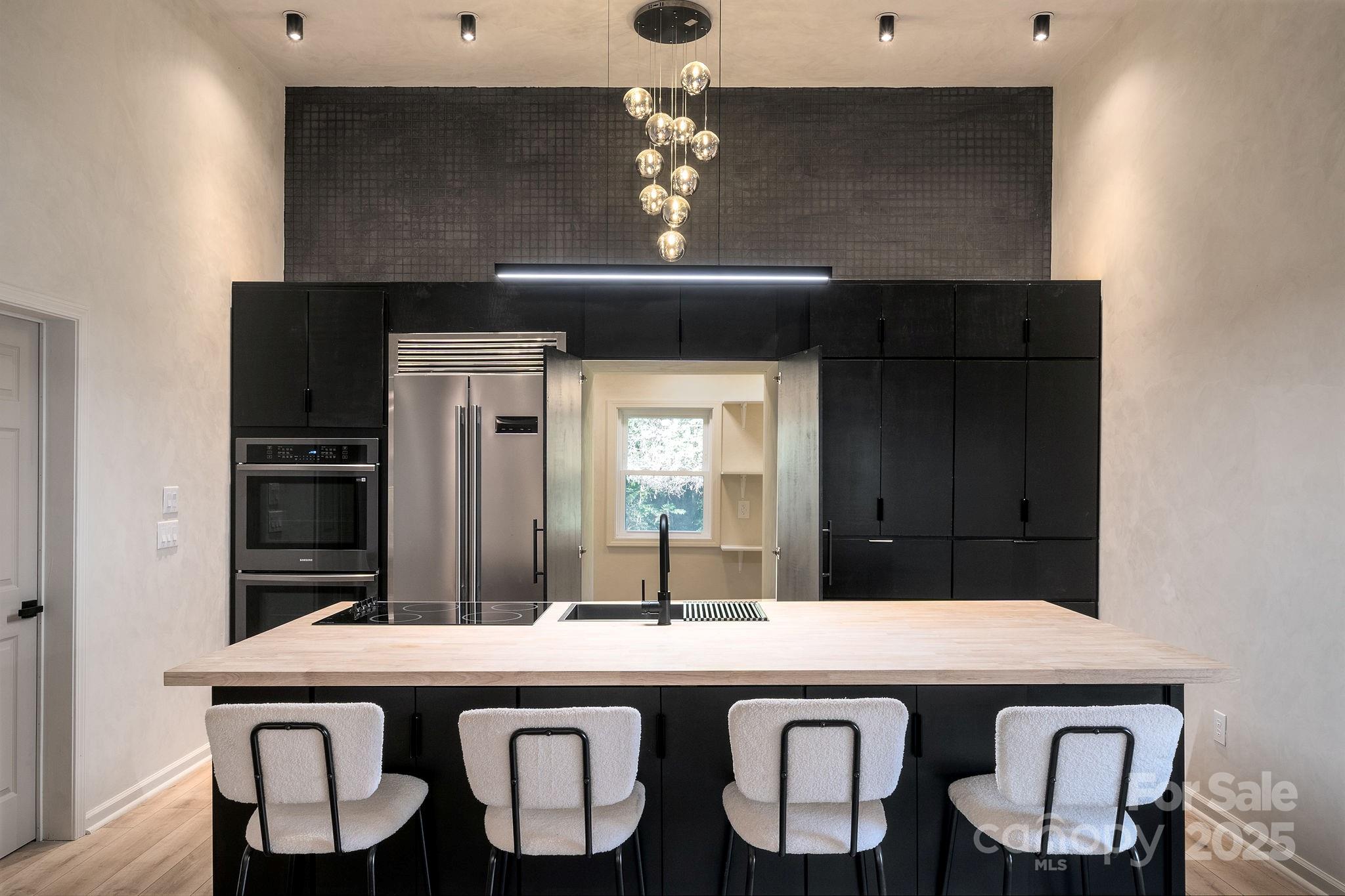 69 Sharon Road Asheville, NC 28804 - Photo 7 of 19 Gallery Image 7