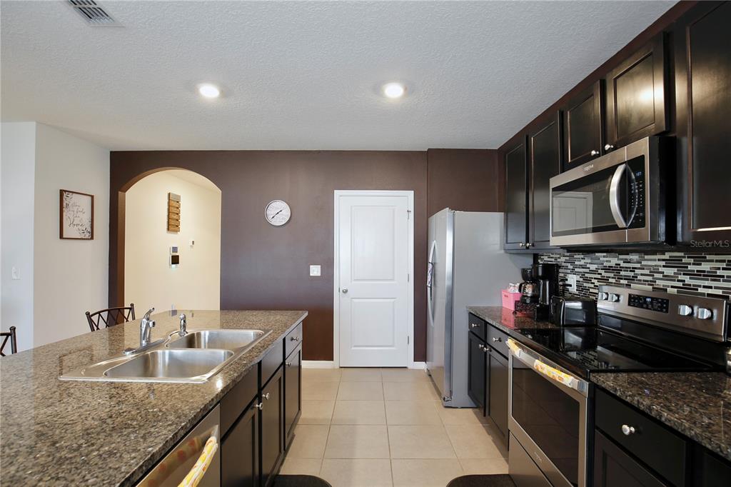 348 Hickory Course Radiel Ocala, FL 34472 - Photo 8 of 31