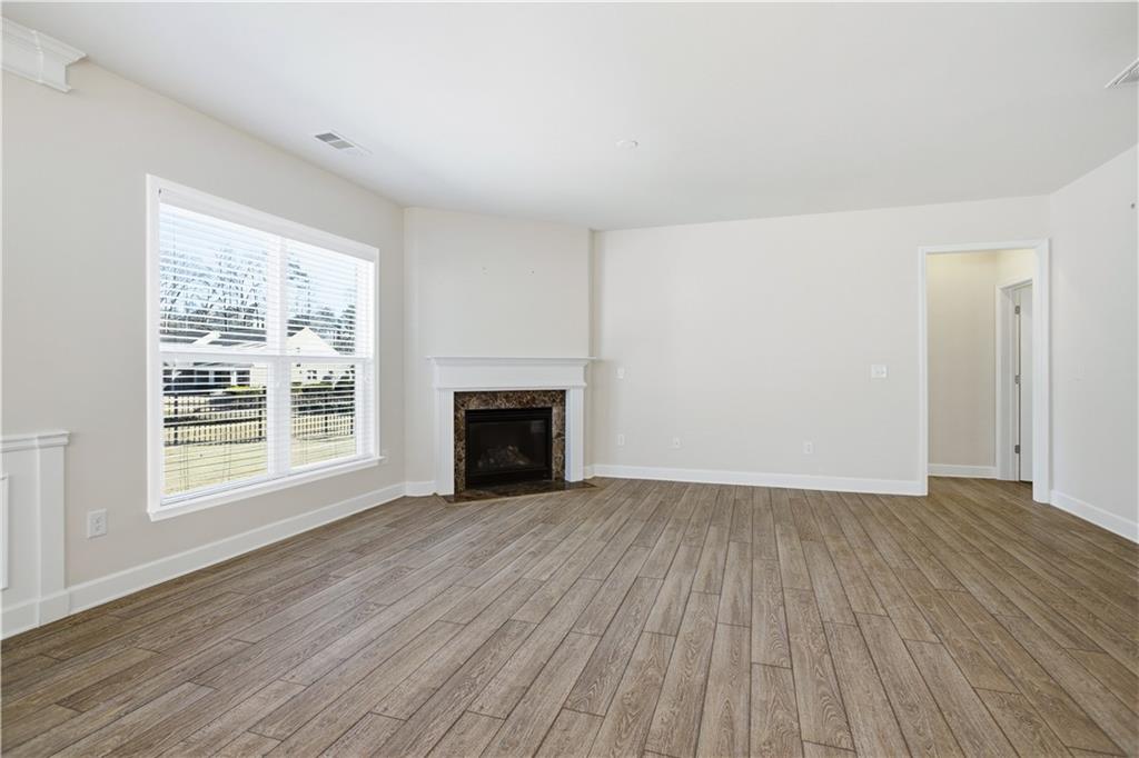 2925 Farmstead Way Suwanee, GA 30024 - Photo 12 of 41